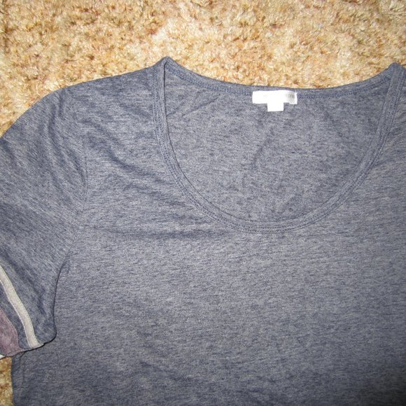 4/$20 Blue Long Sleeve Shirt w stripes on sleeves - Picture 3 of 6